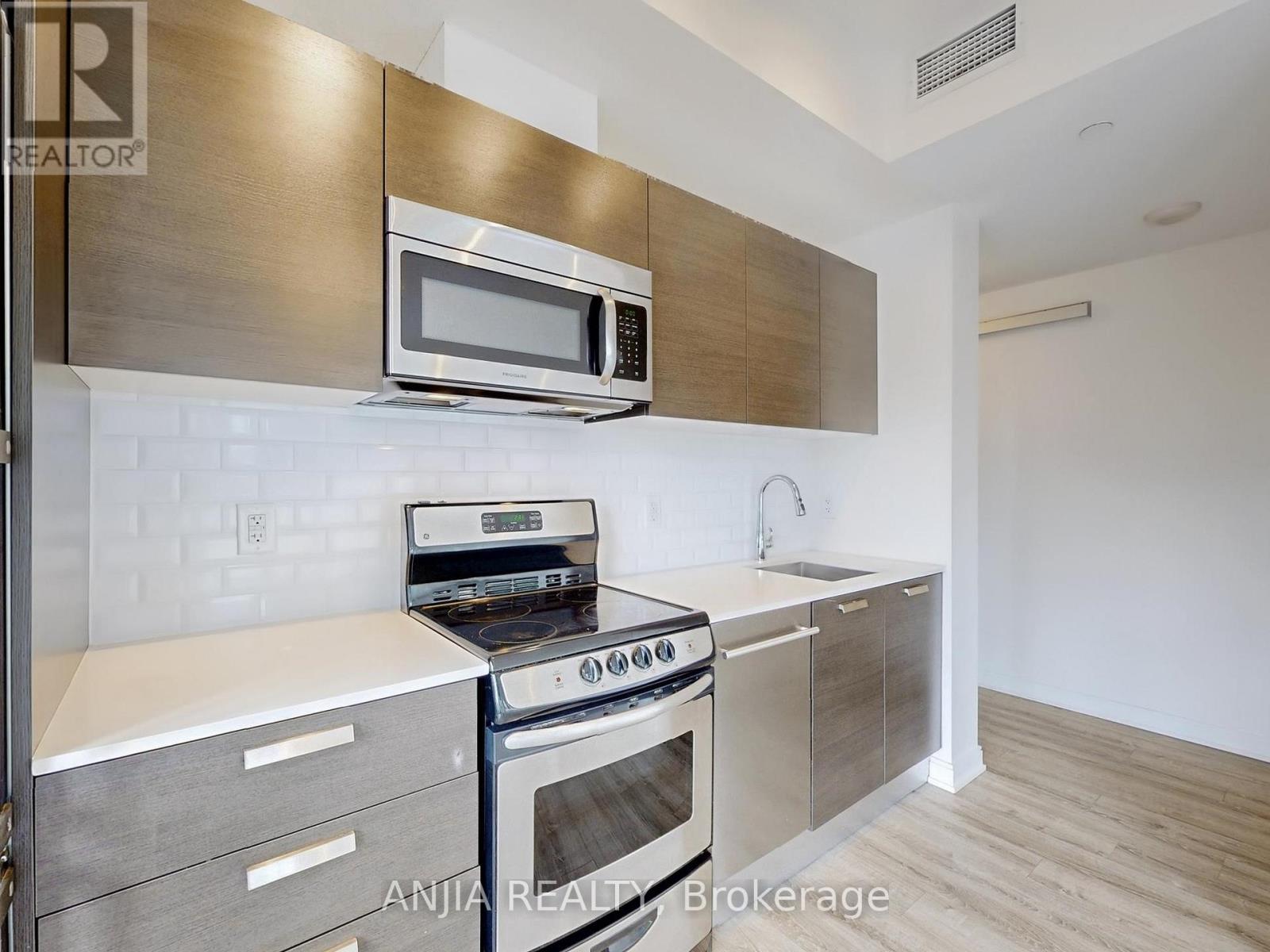 504 - 42 Charles Street E, Toronto (Church-Yonge Corridor), Ontario  M4Y 1T4 - Photo 10 - C12902162