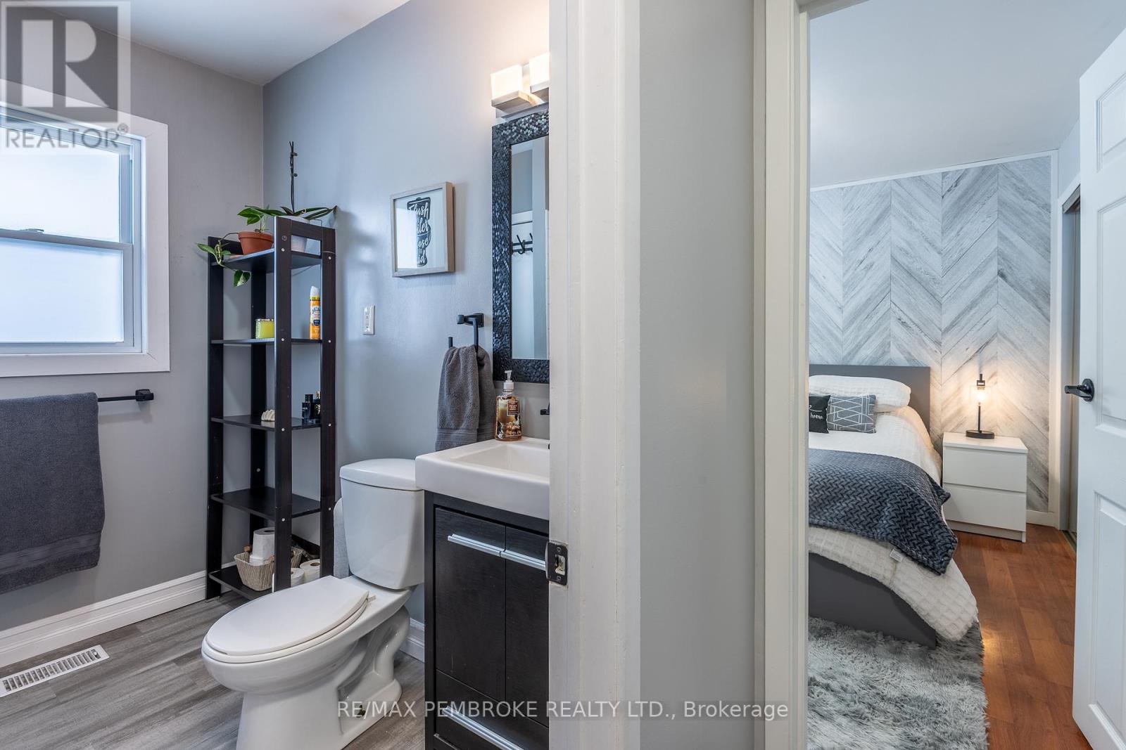 11 Michael Crescent, Petawawa, Ontario  K8H 2L5 - Photo 21 - X12902116