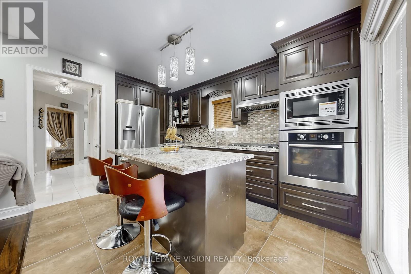 1855 Ashford Drive, Pickering (Village East), Ontario  L1V 6E1 - Photo 13 - E12902128