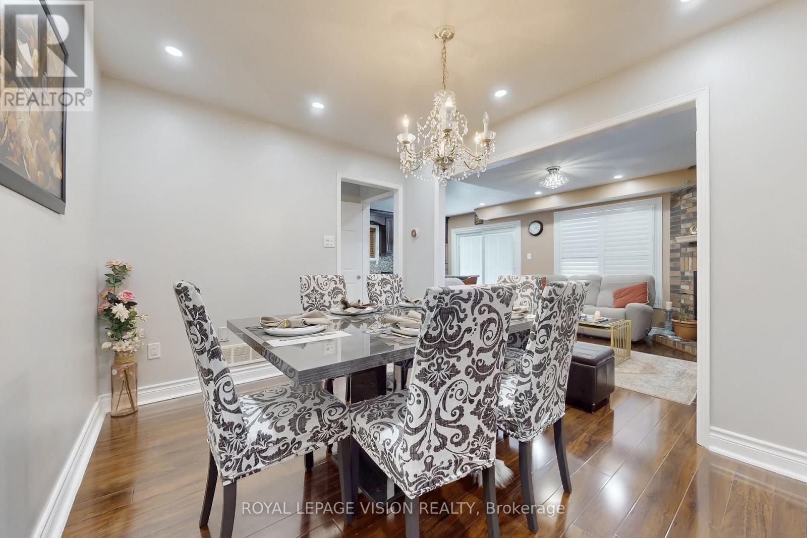 1855 Ashford Drive, Pickering (Village East), Ontario  L1V 6E1 - Photo 6 - E12902128