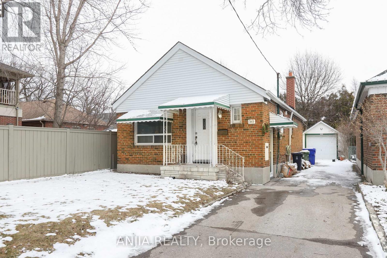 LOWER - 345 GLEBEMOUNT AVENUE, toronto (east york), Ontario