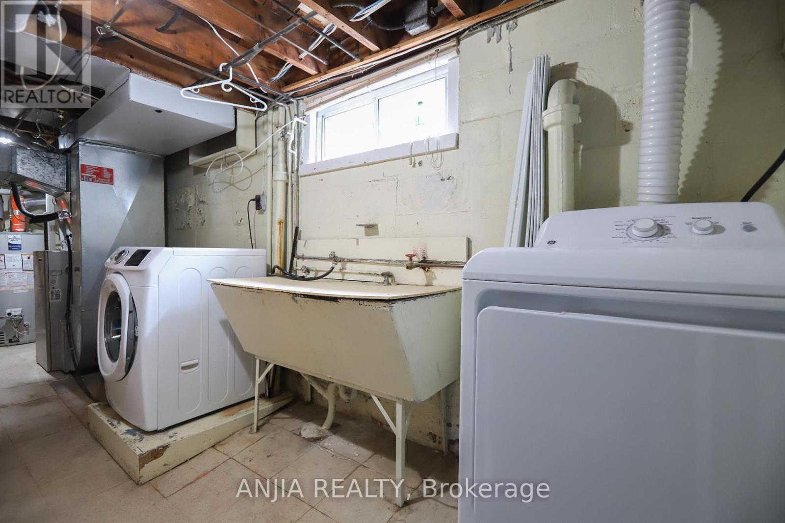 Lower - 345 Glebemount Avenue, Toronto (East York), Ontario  M4C 3V6 - Photo 10 - E12902136