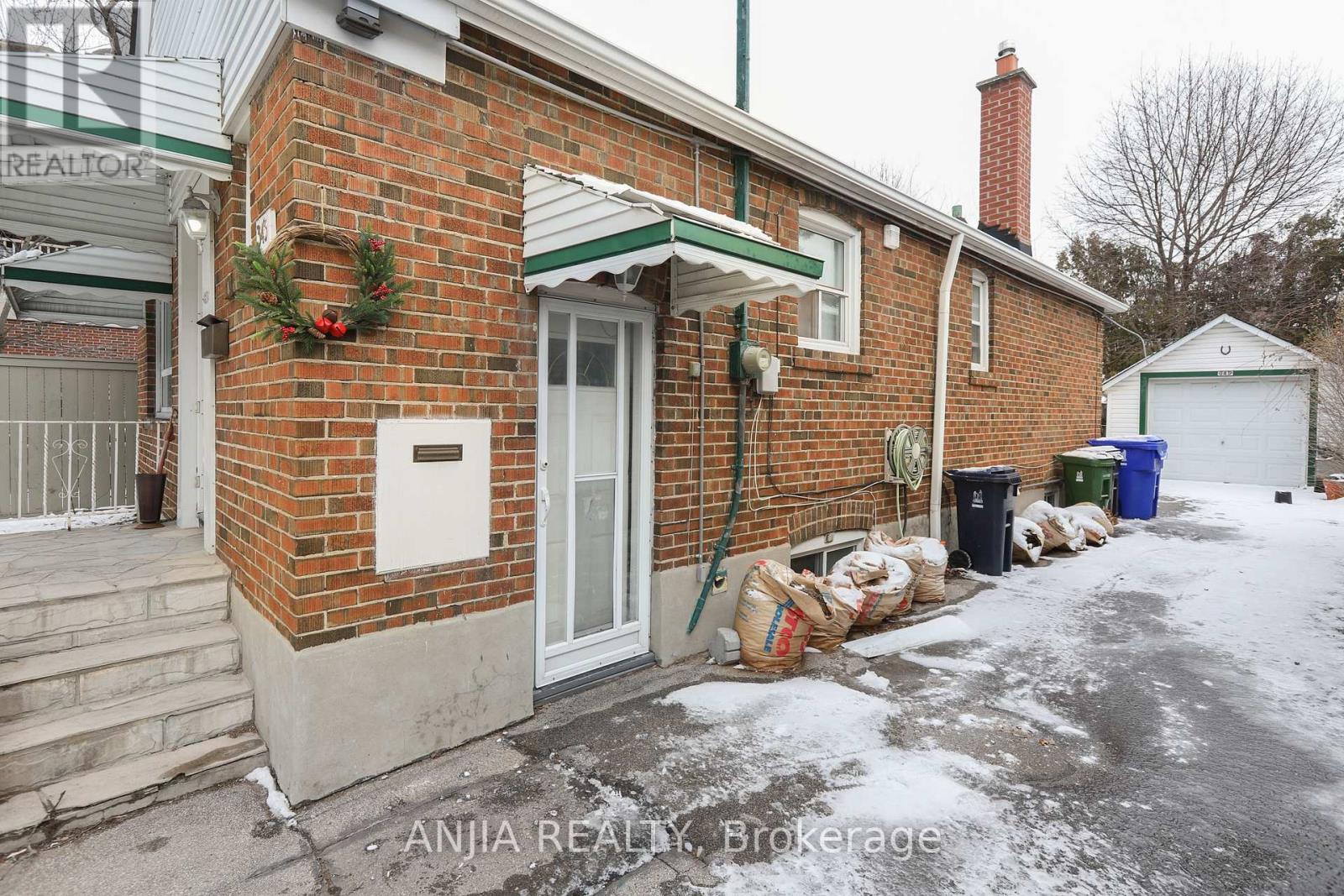 Lower - 345 Glebemount Avenue, Toronto (East York), Ontario  M4C 3V6 - Photo 2 - E12902136