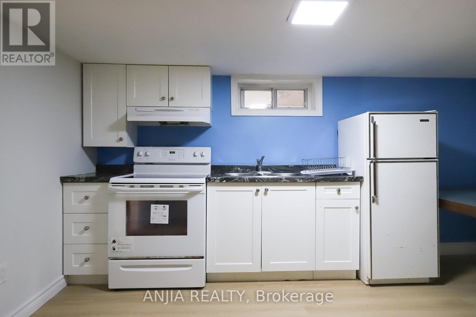 Lower - 345 Glebemount Avenue, Toronto (East York), Ontario  M4C 3V6 - Photo 5 - E12902136