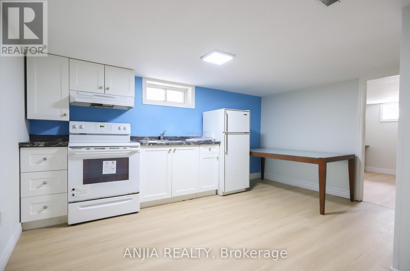 Lower - 345 Glebemount Avenue, Toronto (East York), Ontario  M4C 3V6 - Photo 6 - E12902136