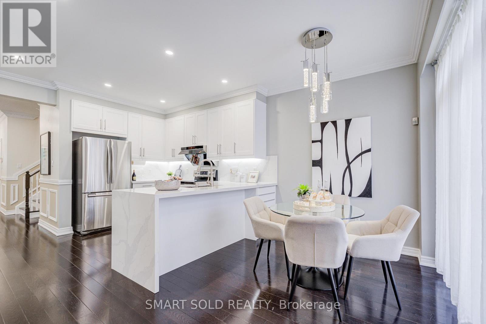 9 Mariposa Avenue, Richmond Hill (Rouge Woods), Ontario  L4S 2N7 - Photo 17 - N12902112