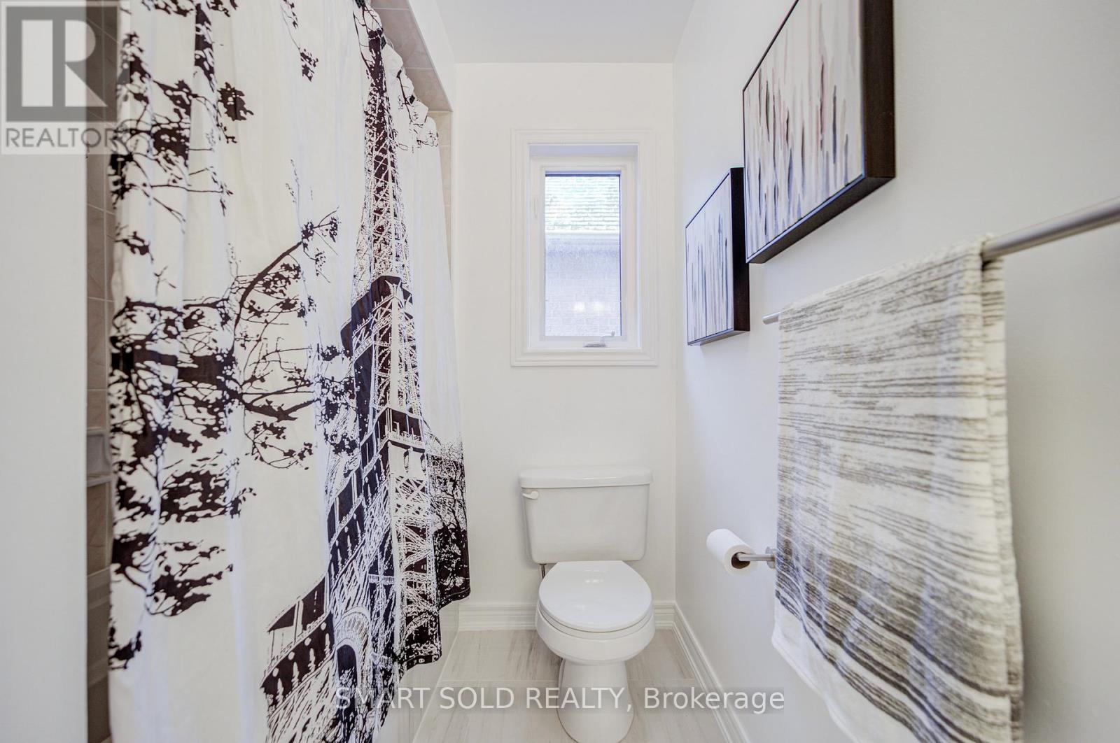 9 Mariposa Avenue, Richmond Hill (Rouge Woods), Ontario  L4S 2N7 - Photo 33 - N12902112