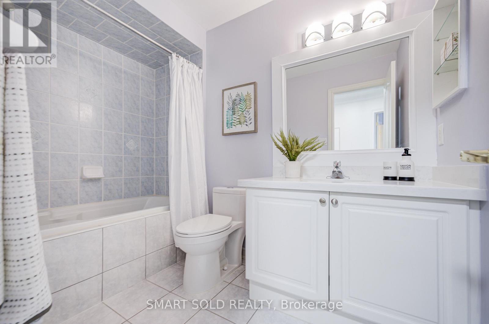 9 Mariposa Avenue, Richmond Hill (Rouge Woods), Ontario  L4S 2N7 - Photo 38 - N12902112