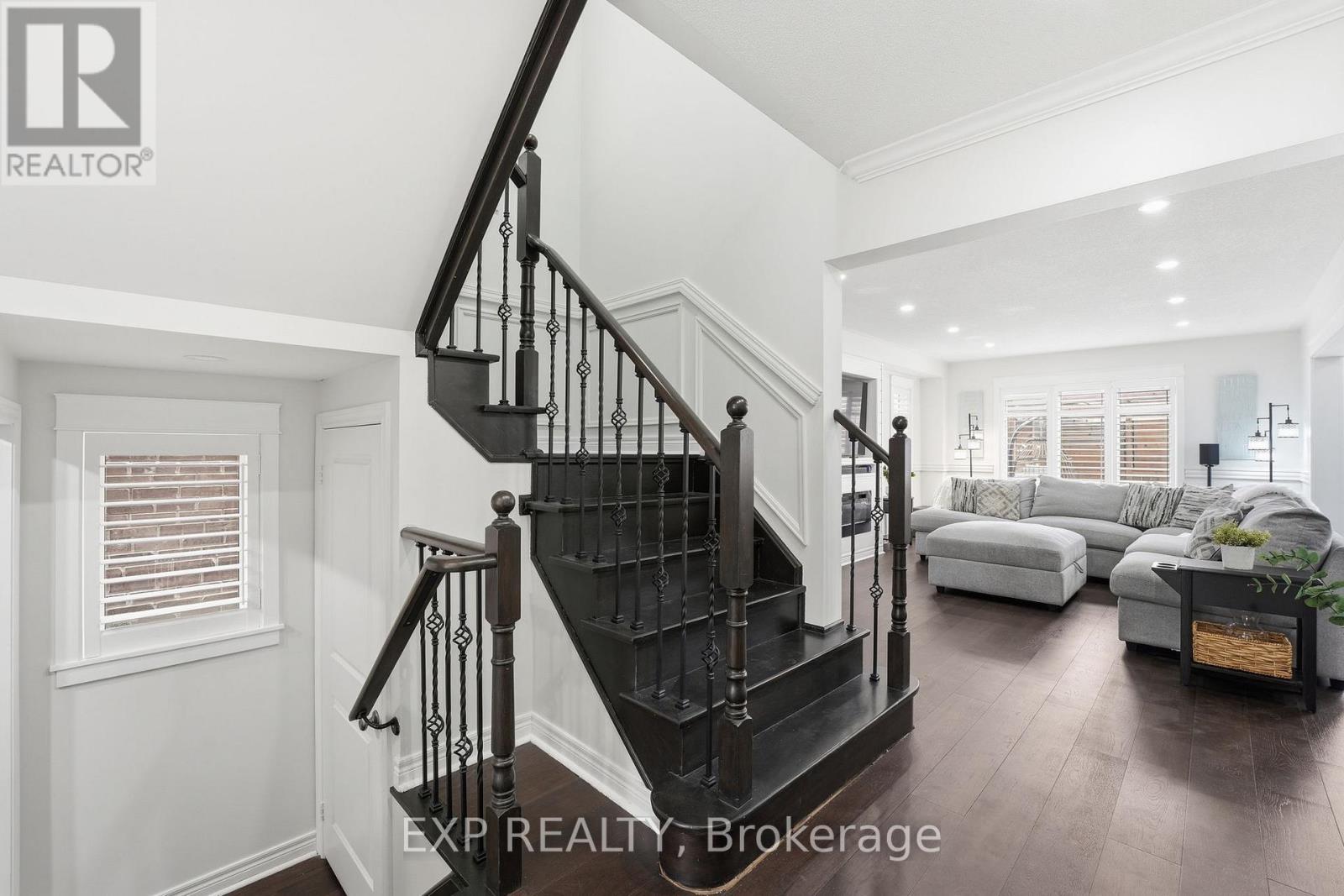 44 Willoughby Way, New Tecumseth, Ontario  L9R 0M7 - Photo 12 - N12902156