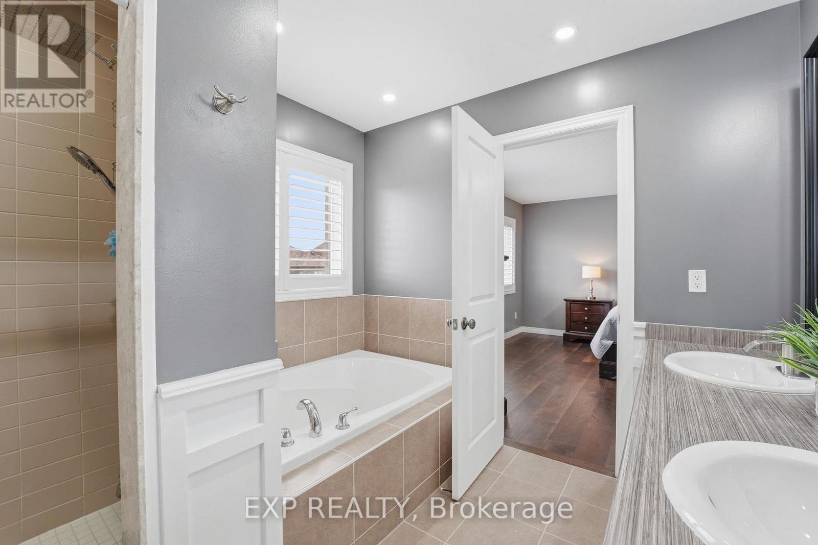 44 Willoughby Way, New Tecumseth, Ontario  L9R 0M7 - Photo 15 - N12902156