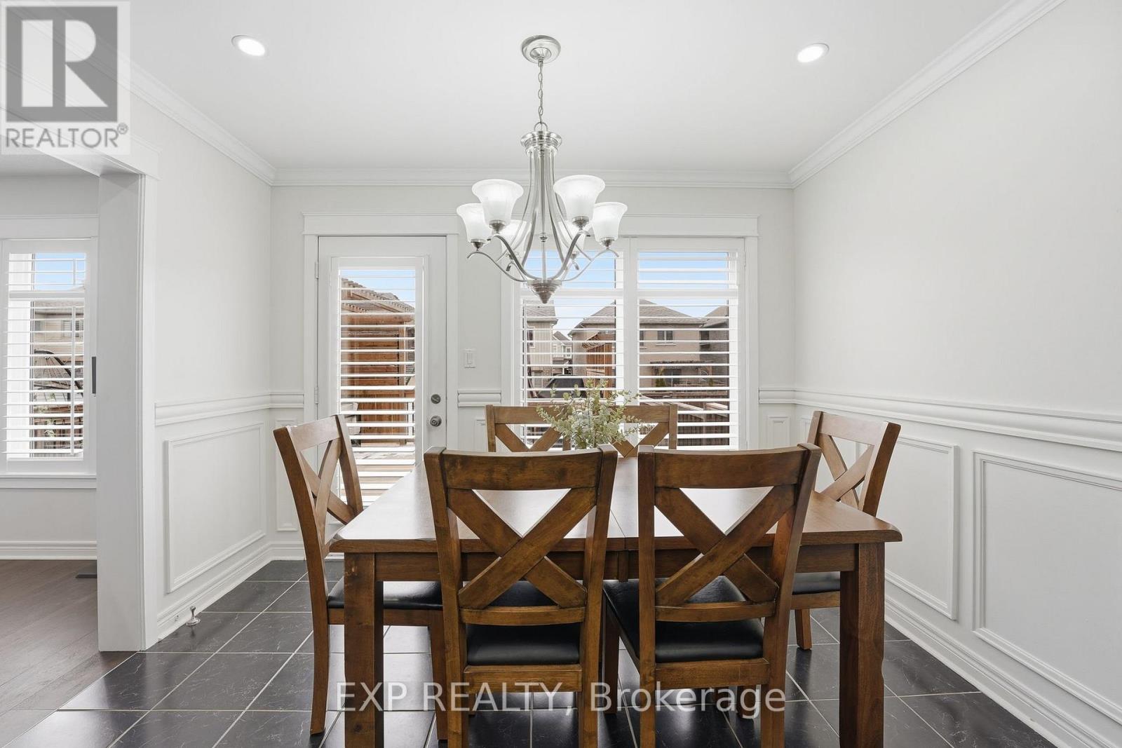 44 Willoughby Way, New Tecumseth, Ontario  L9R 0M7 - Photo 9 - N12902156