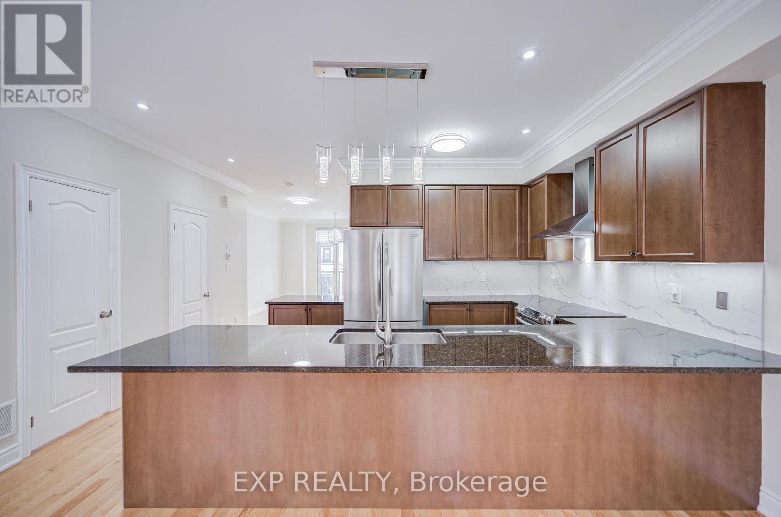 92 William Saville Street, Markham (Unionville), Ontario  L3R 9S3 - Photo 12 - N12902158