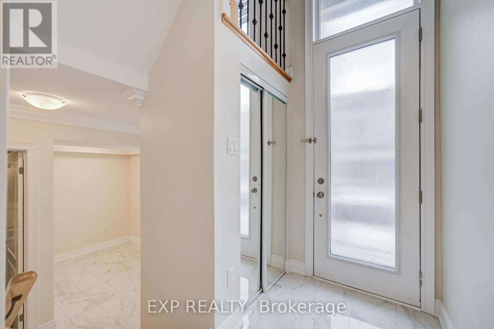 92 William Saville Street, Markham (Unionville), Ontario  L3R 9S3 - Photo 3 - N12902158