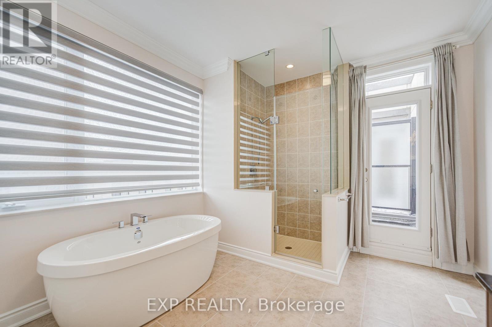 92 William Saville Street, Markham (Unionville), Ontario  L3R 9S3 - Photo 37 - N12902158