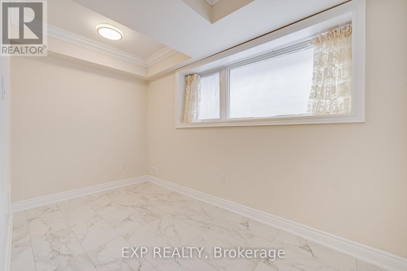 92 William Saville Street, Markham (Unionville), Ontario  L3R 9S3 - Photo 4 - N12902158