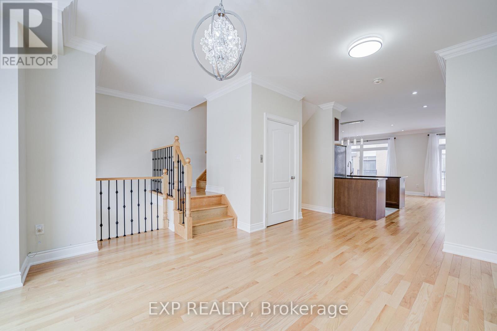 92 William Saville Street, Markham (Unionville), Ontario  L3R 9S3 - Photo 8 - N12902158