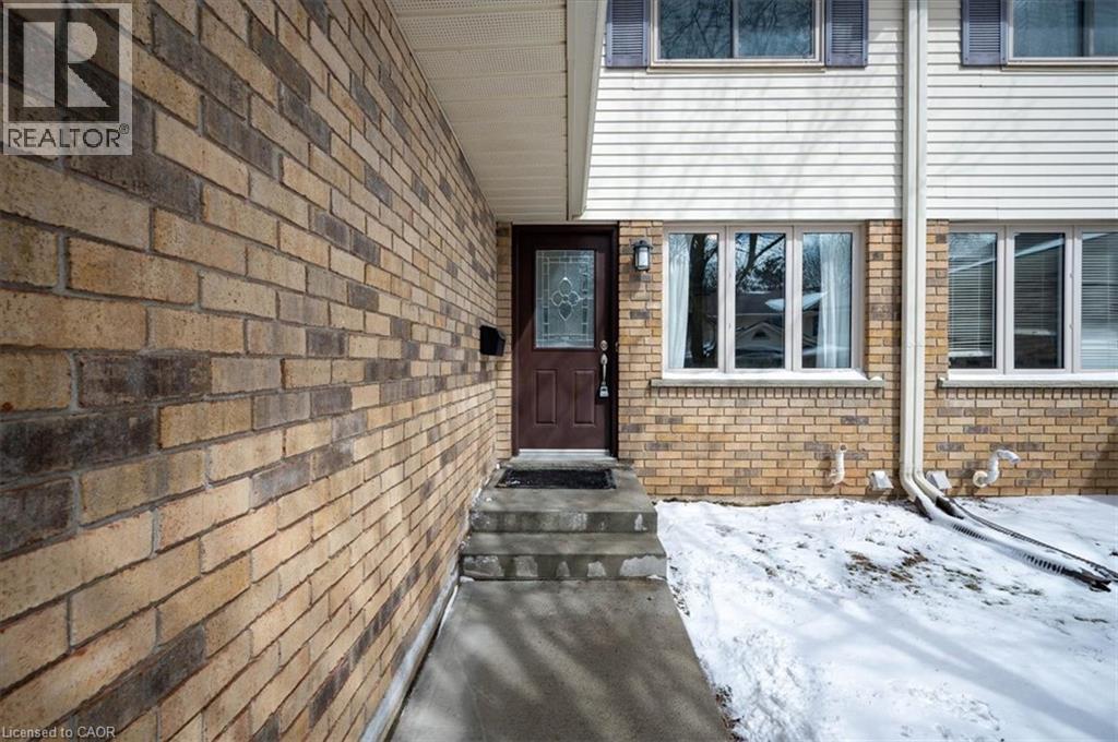 375 Kingscourt Drive Unit# 42, Waterloo, Ontario  N2K 3N7 - Photo 2 - 40813407