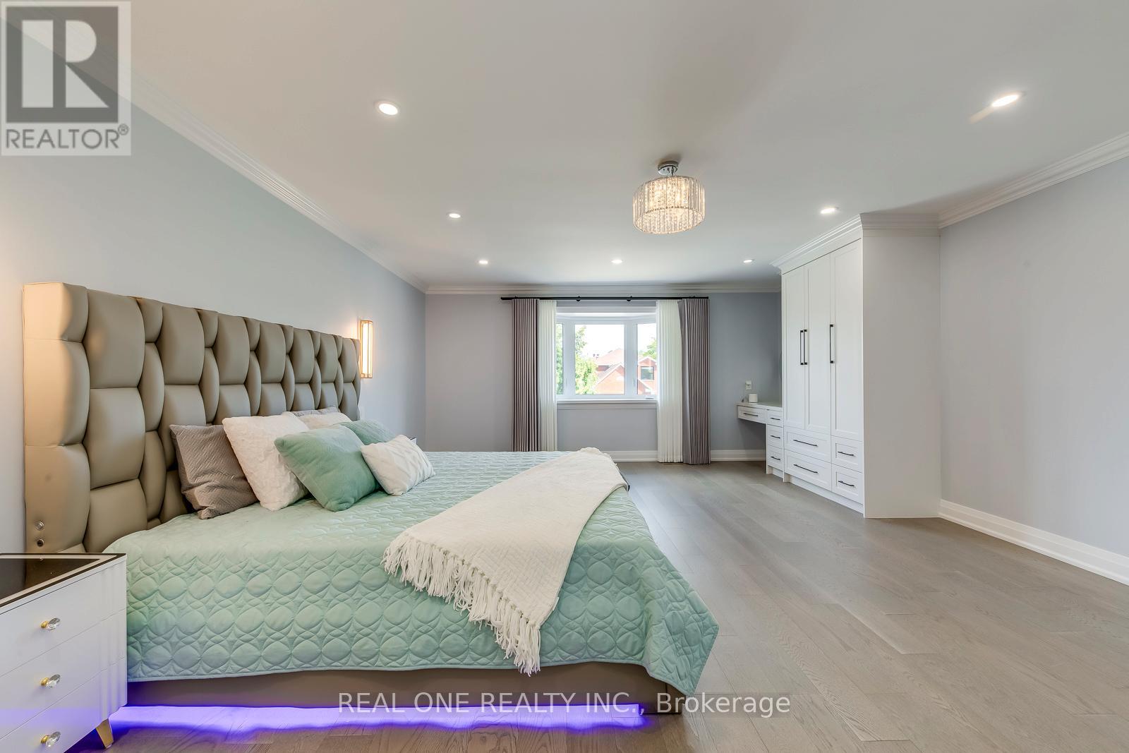 6150 Duford Drive, Mississauga (East Credit), Ontario  L5V 1A6 - Photo 20 - W12902122