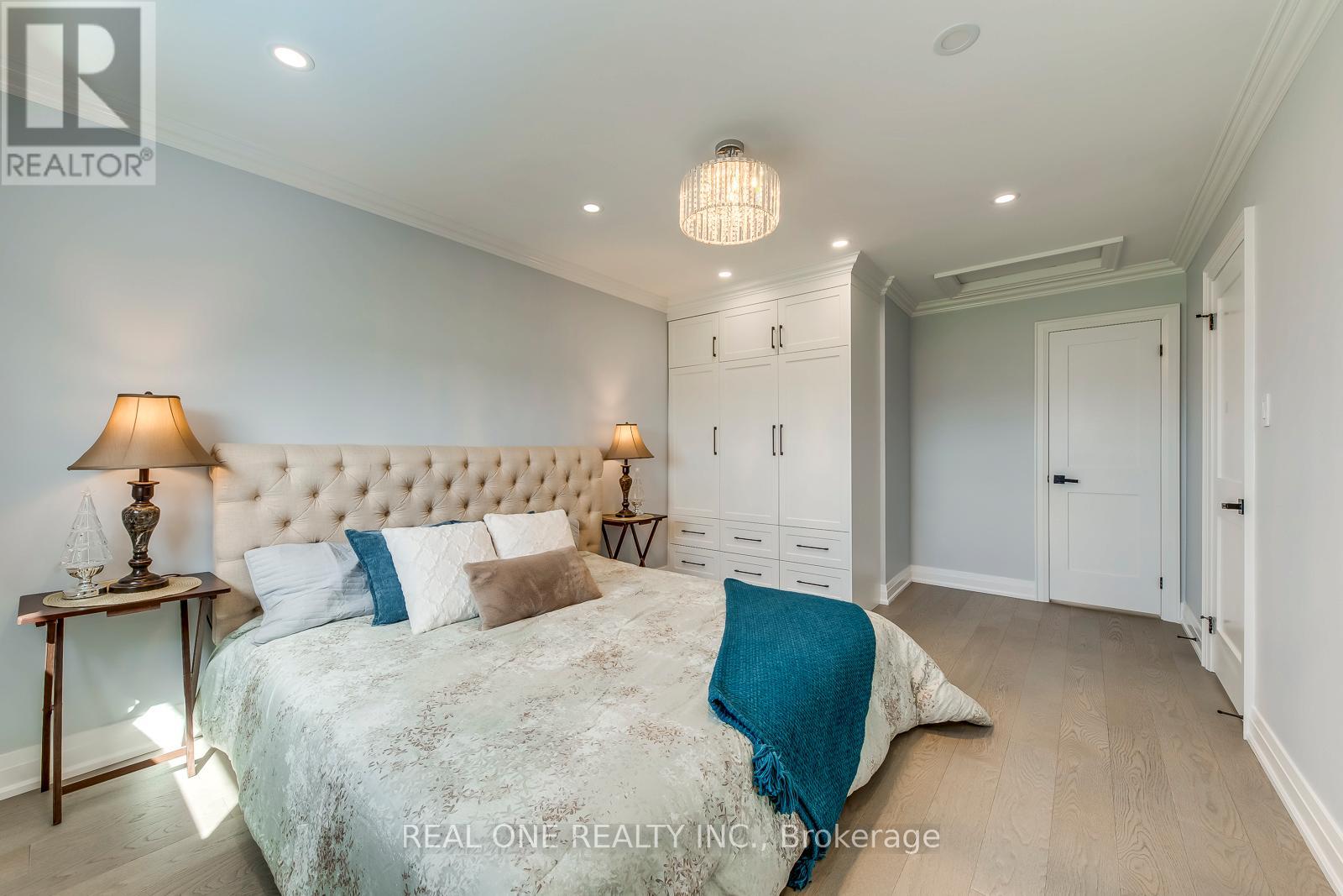 6150 Duford Drive, Mississauga (East Credit), Ontario  L5V 1A6 - Photo 27 - W12902122