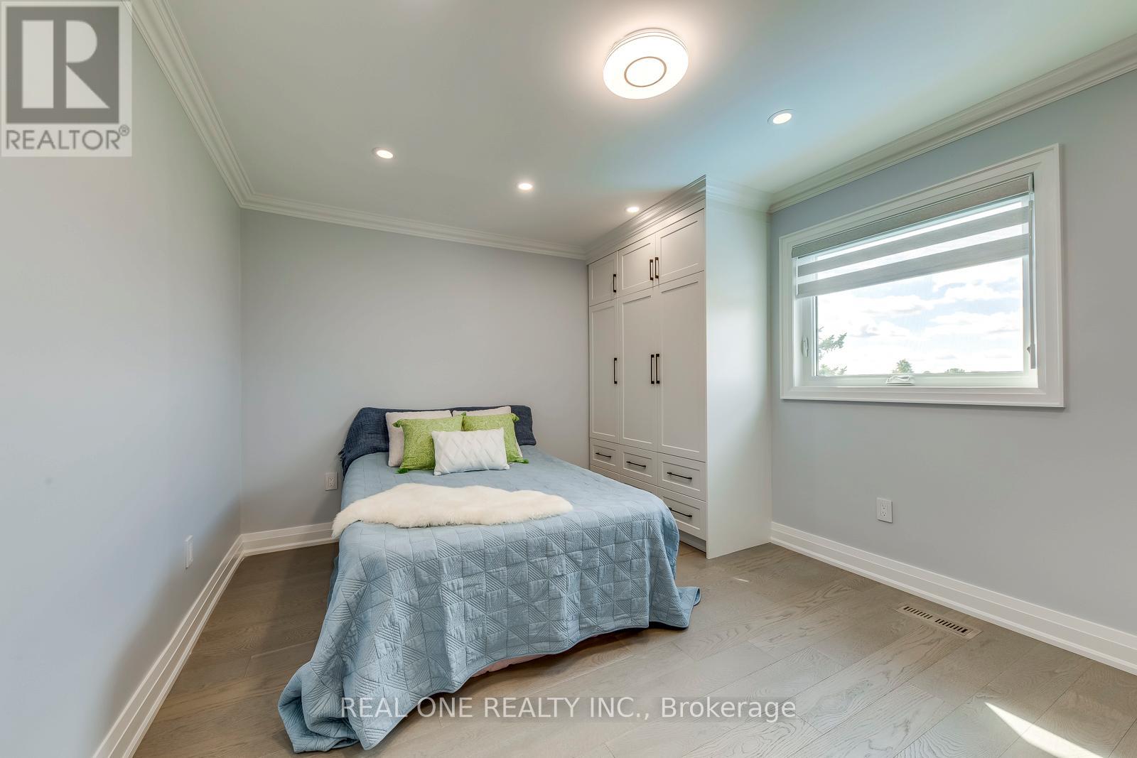 6150 Duford Drive, Mississauga (East Credit), Ontario  L5V 1A6 - Photo 33 - W12902122