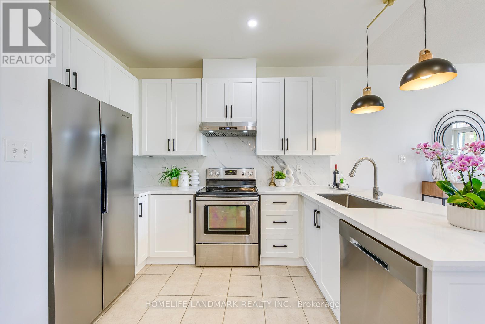 4346 Trail Blazer Way, Mississauga (Hurontario), Ontario  L5R 0C3 - Photo 10 - W12902148