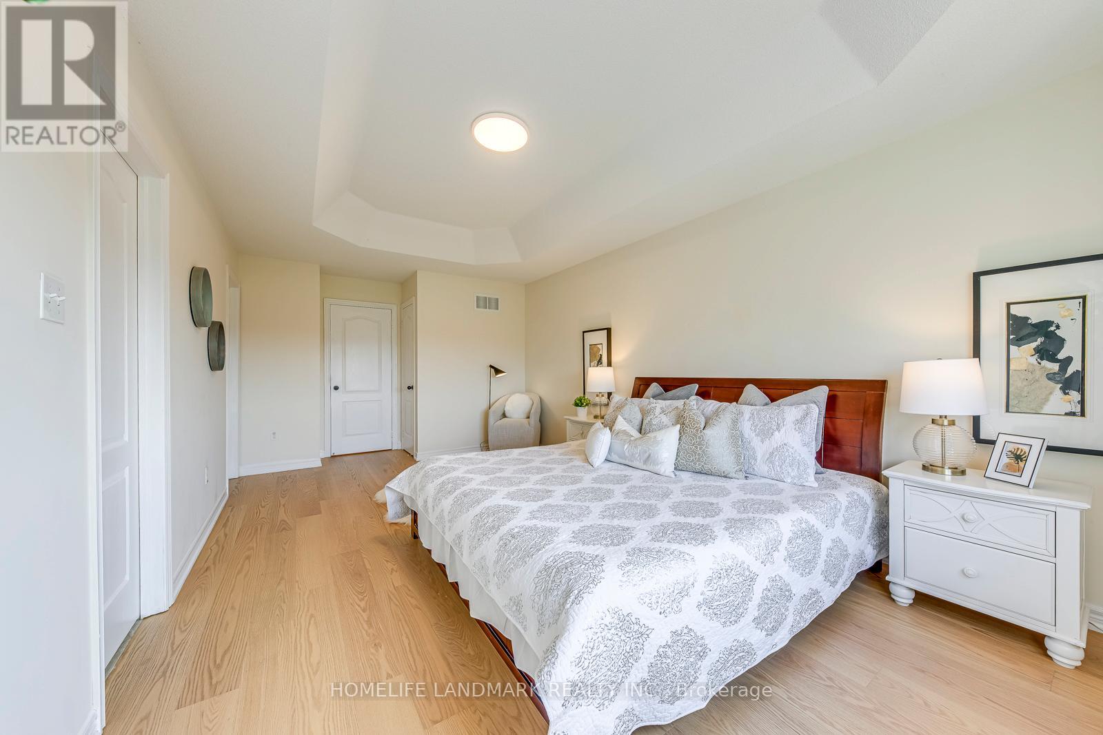 4346 Trail Blazer Way, Mississauga (Hurontario), Ontario  L5R 0C3 - Photo 22 - W12902148