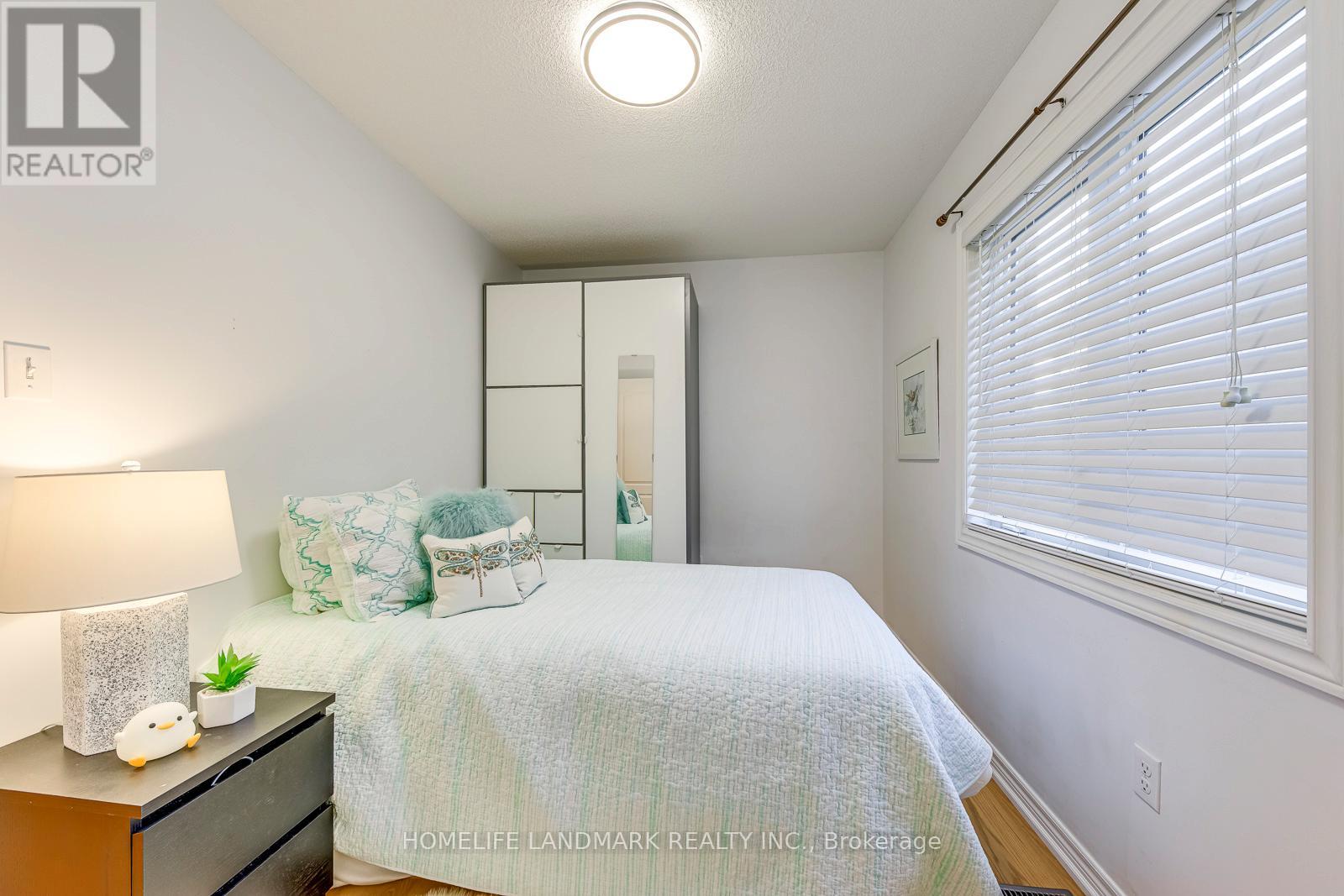 4346 Trail Blazer Way, Mississauga (Hurontario), Ontario  L5R 0C3 - Photo 25 - W12902148