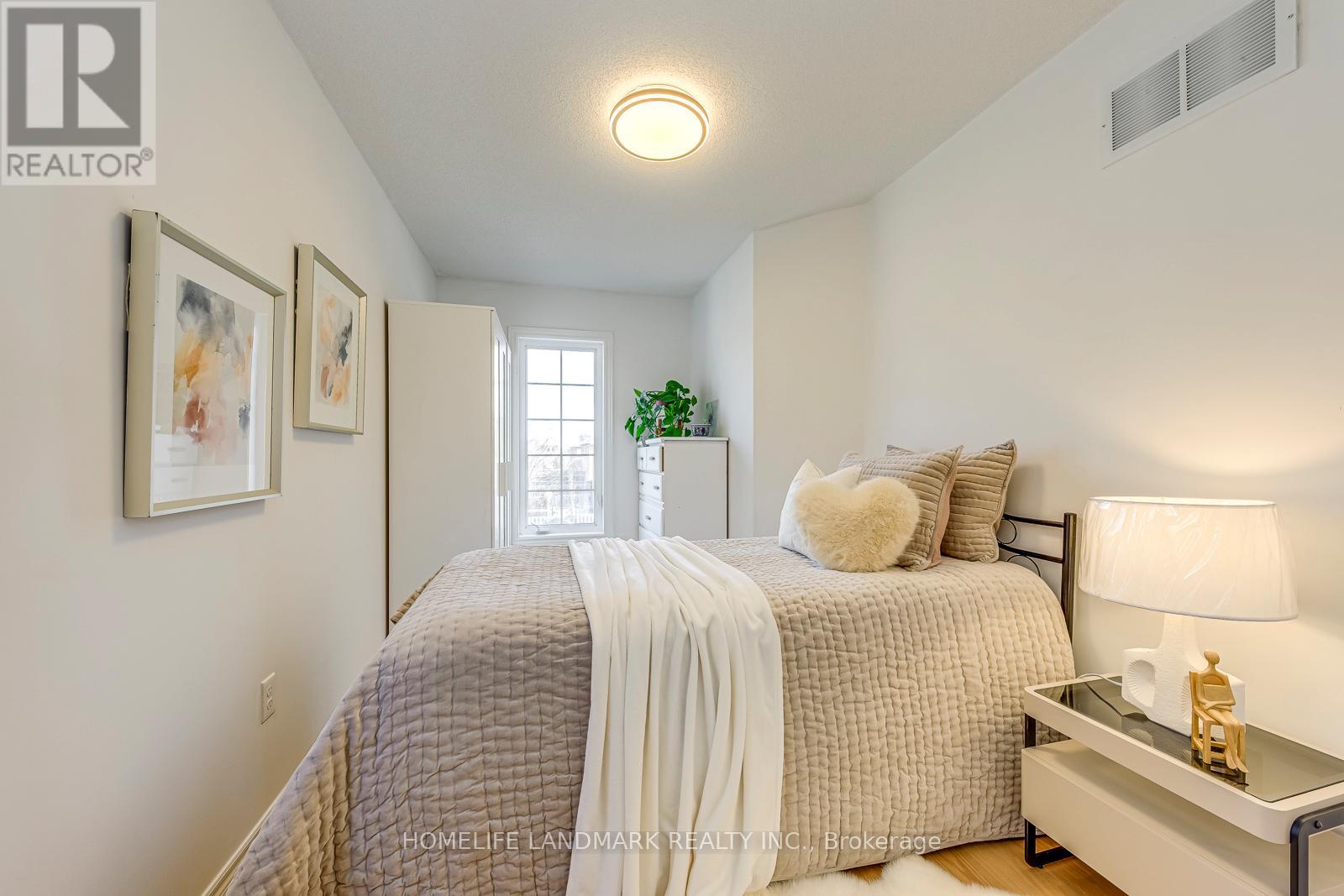 4346 Trail Blazer Way, Mississauga (Hurontario), Ontario  L5R 0C3 - Photo 27 - W12902148