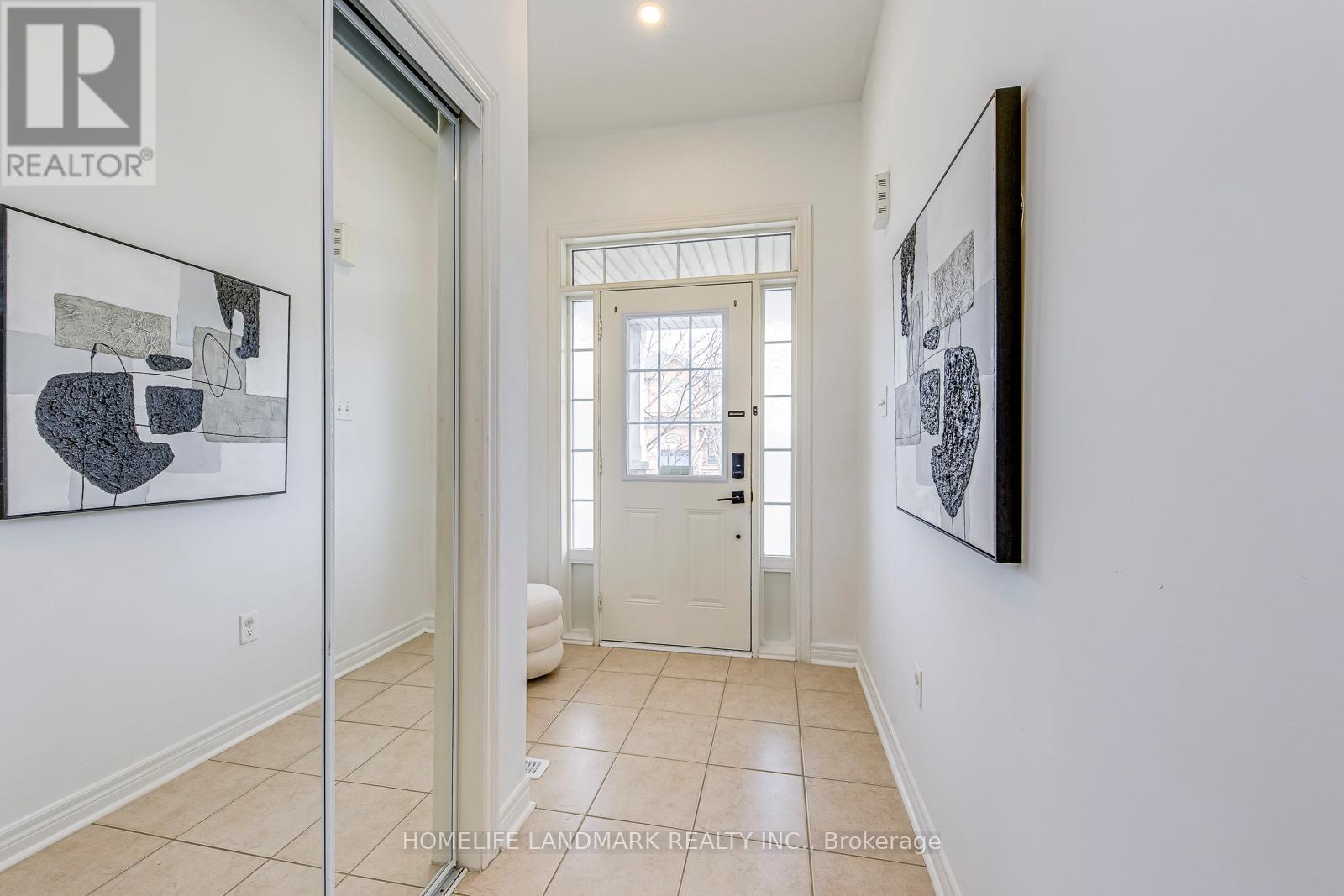 4346 Trail Blazer Way, Mississauga (Hurontario), Ontario  L5R 0C3 - Photo 3 - W12902148