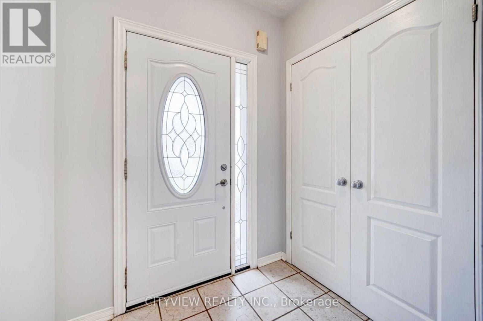 2140 Oakpoint Road, Oakville, Ontario  L6M 3N2 - Photo 2 - W12902150