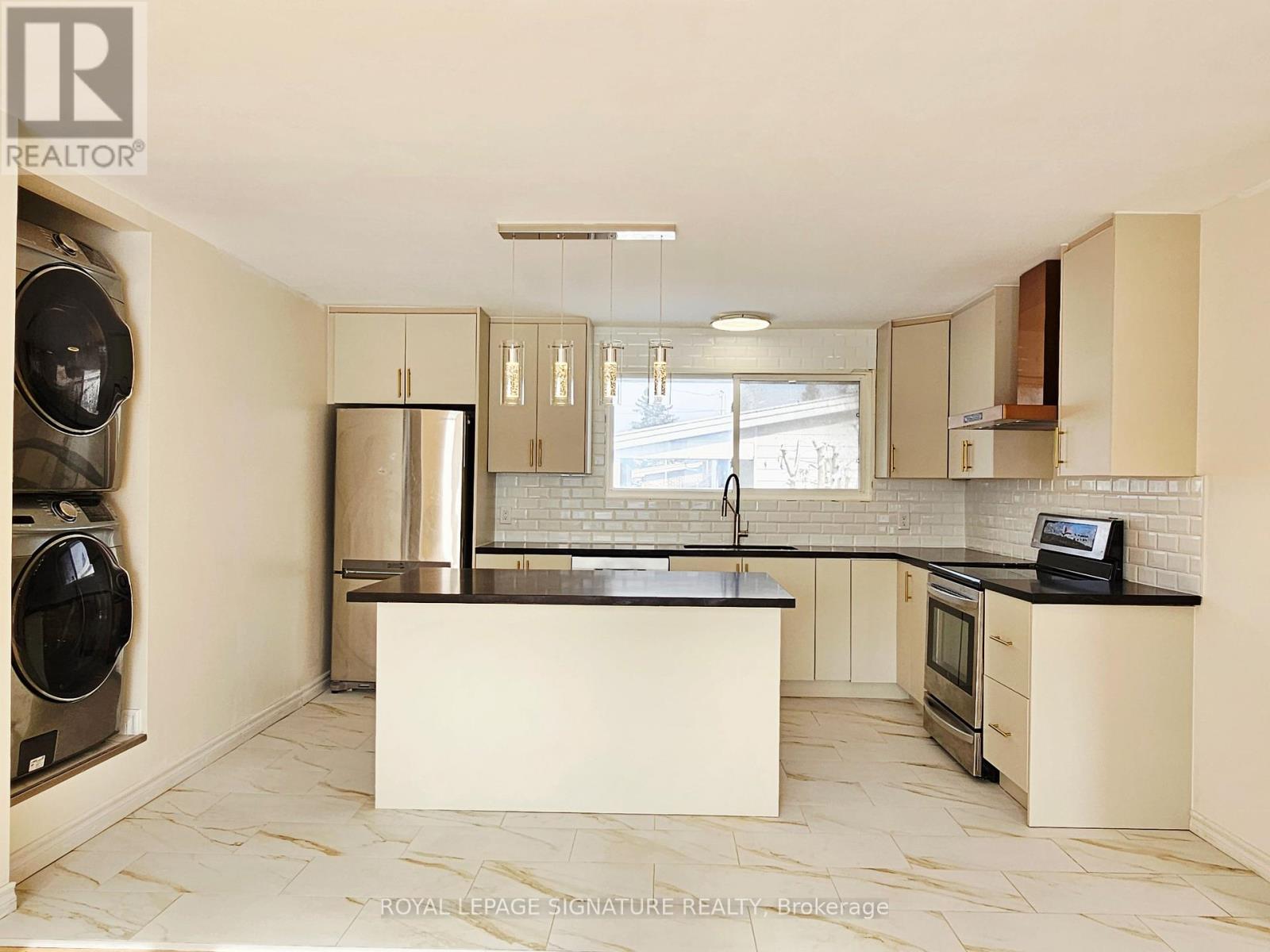 A - 38 Sherry Lane, Ottawa, Ontario  K2G 3L7 - Photo 3 - X12901928