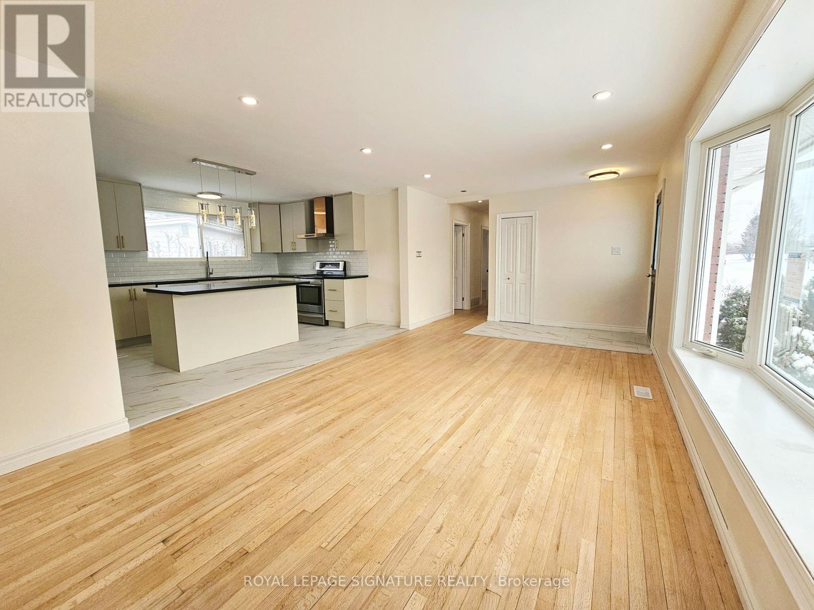 A - 38 Sherry Lane, Ottawa, Ontario  K2G 3L7 - Photo 5 - X12901928