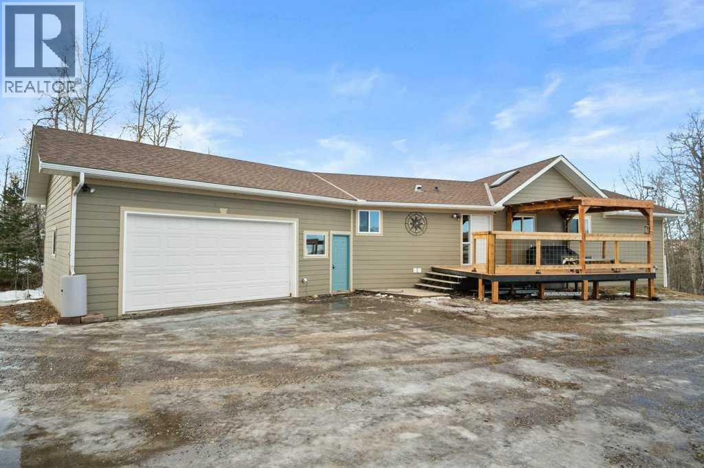 16, 4339 Twp 304, Rural Mountain View County, Alberta  T0M 0R0 - Photo 2 - A2294417