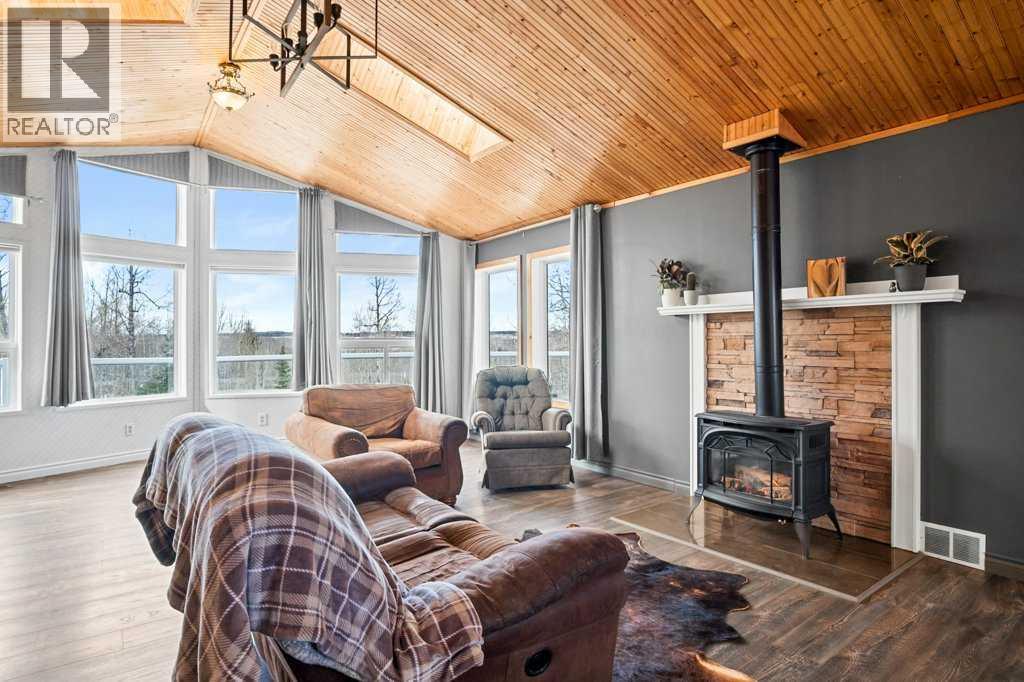 16, 4339 Twp 304, Rural Mountain View County, Alberta  T0M 0R0 - Photo 15 - A2294417