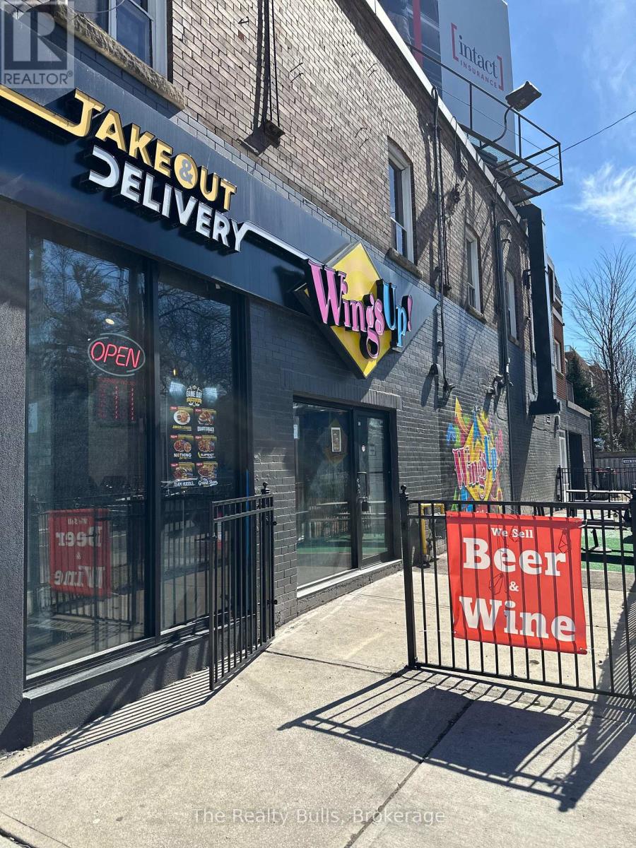 1733 Bloor Street, Toronto, Ontario  M6P 1B2 - Photo 2 - W12726974