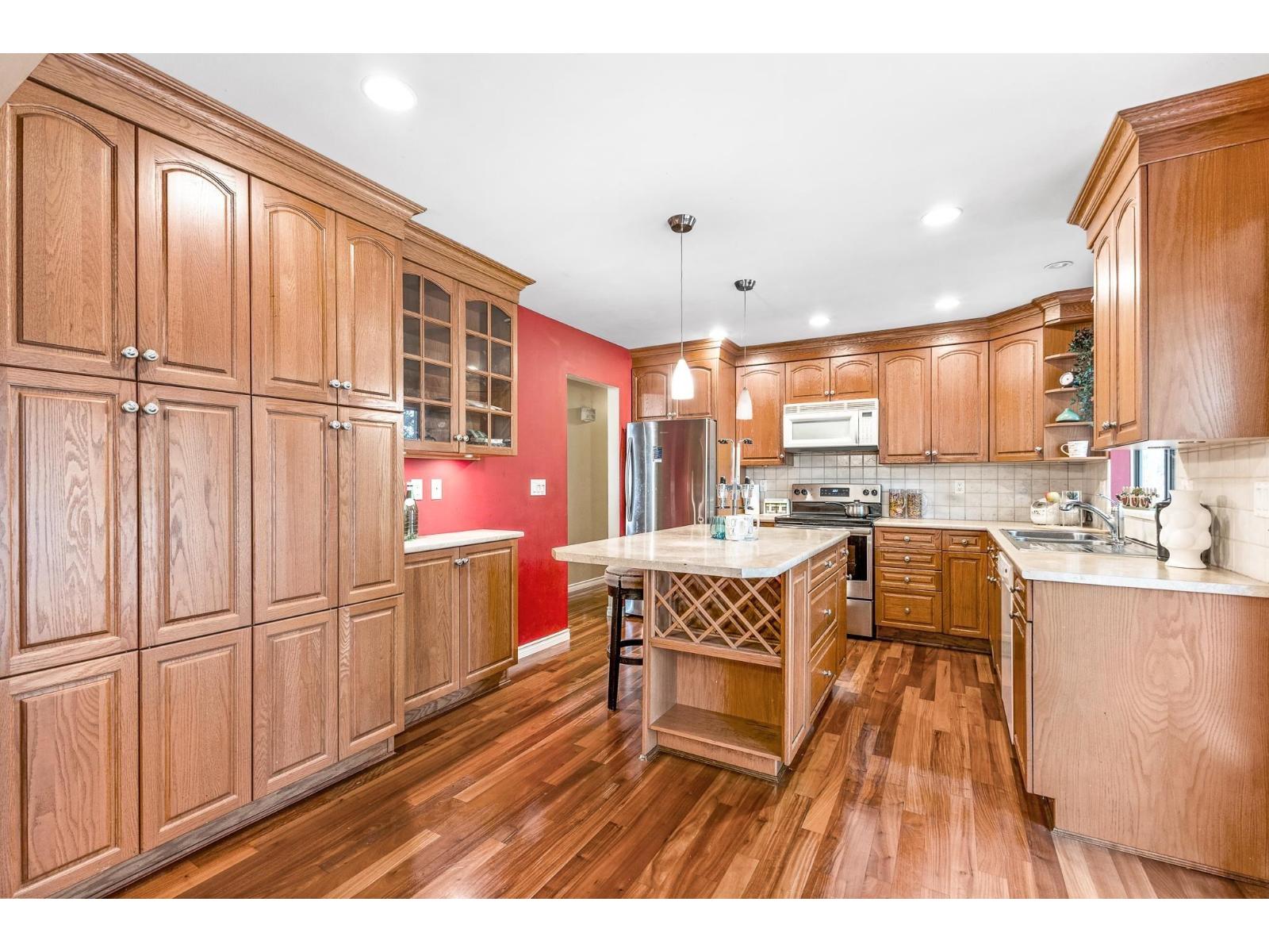 6457 Summit Crescent, Delta, British Columbia  V4E 2C3 - Photo 11 - R3101670