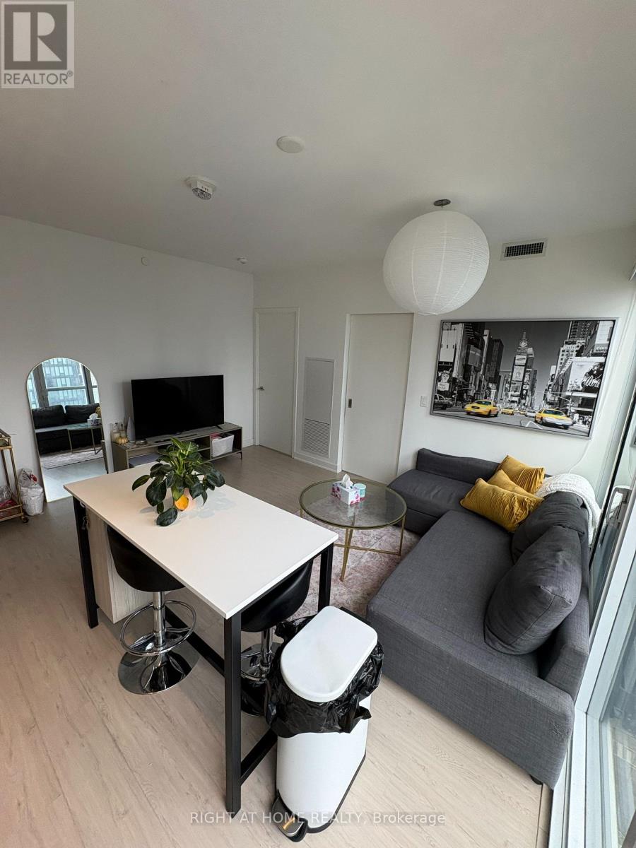 65 Mutual Street, Toronto, Ontario  M5B 0E5 - Photo 8 - C12902172