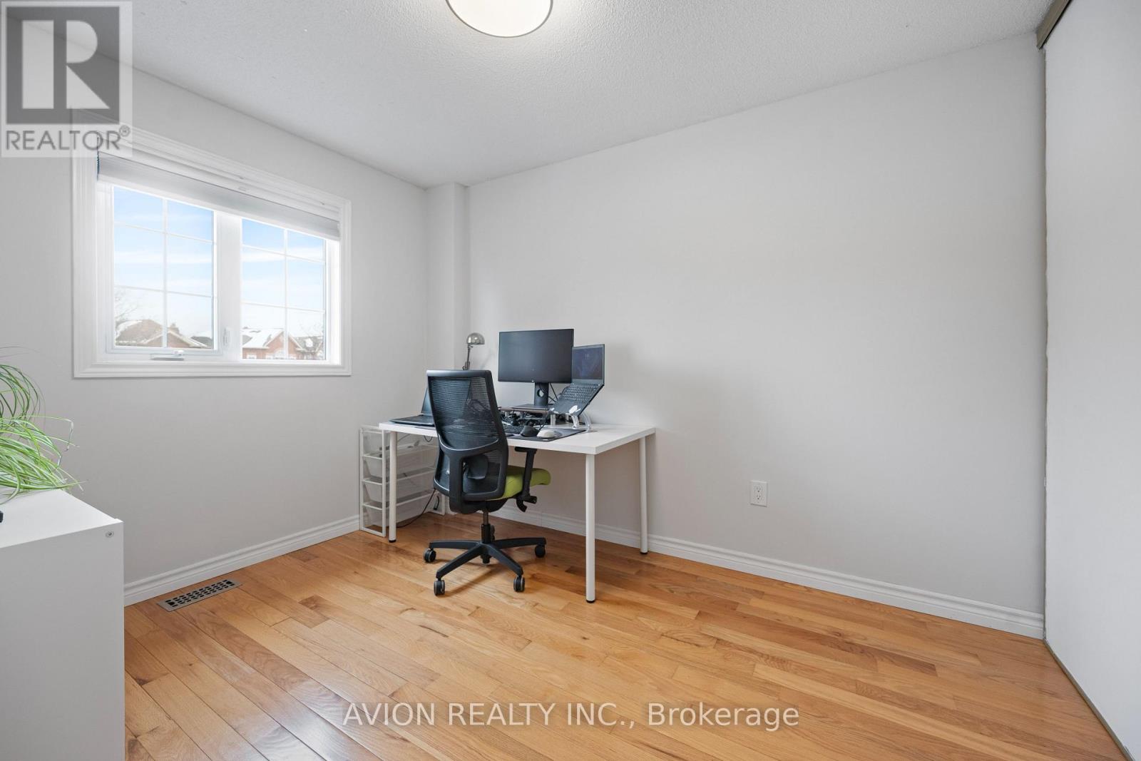 1608 Dellbrook Avenue, Pickering (Brock Ridge), Ontario  L1X 2M7 - Photo 11 - E12902188