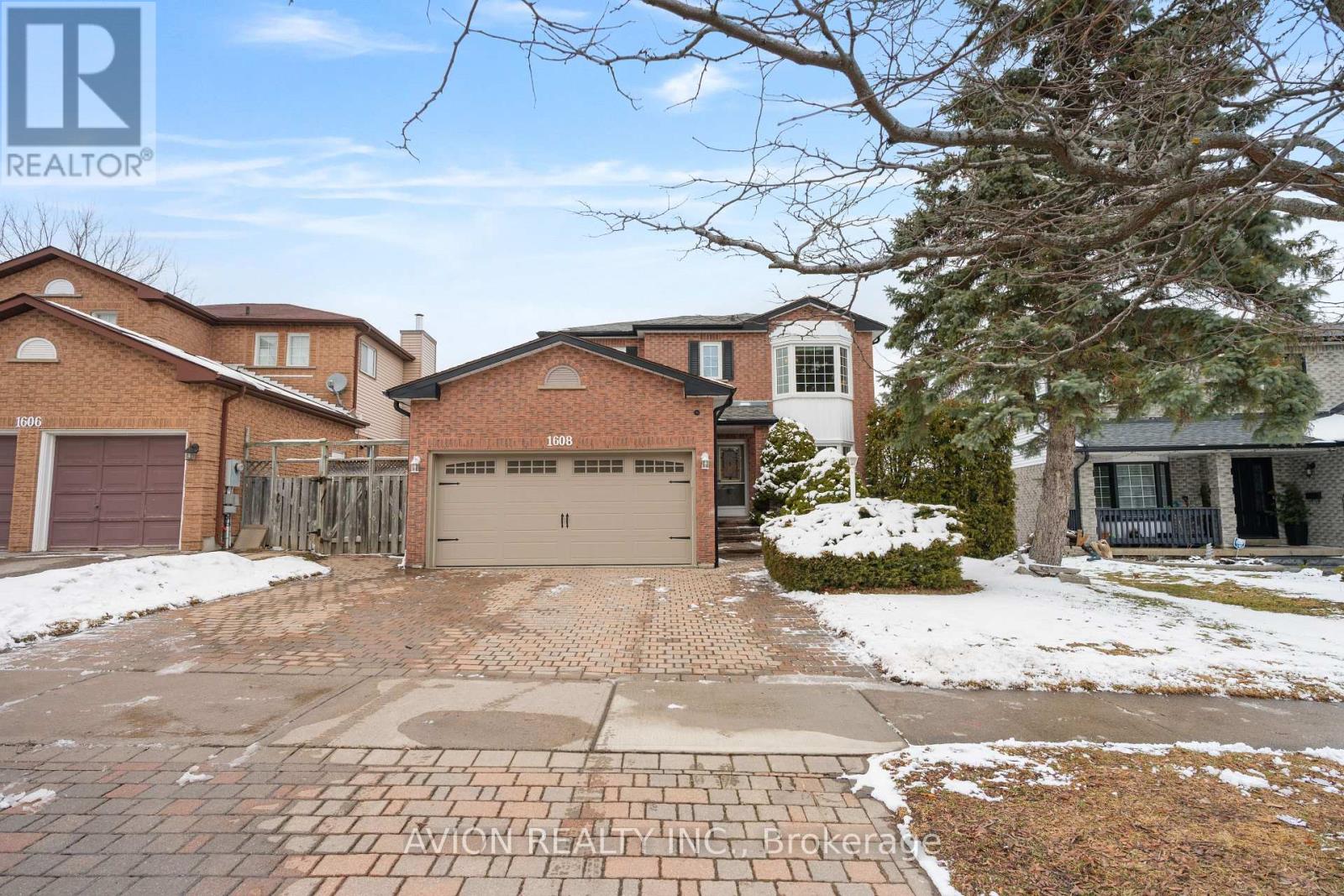 1608 Dellbrook Avenue, Pickering (Brock Ridge), Ontario  L1X 2M7 - Photo 34 - E12902188