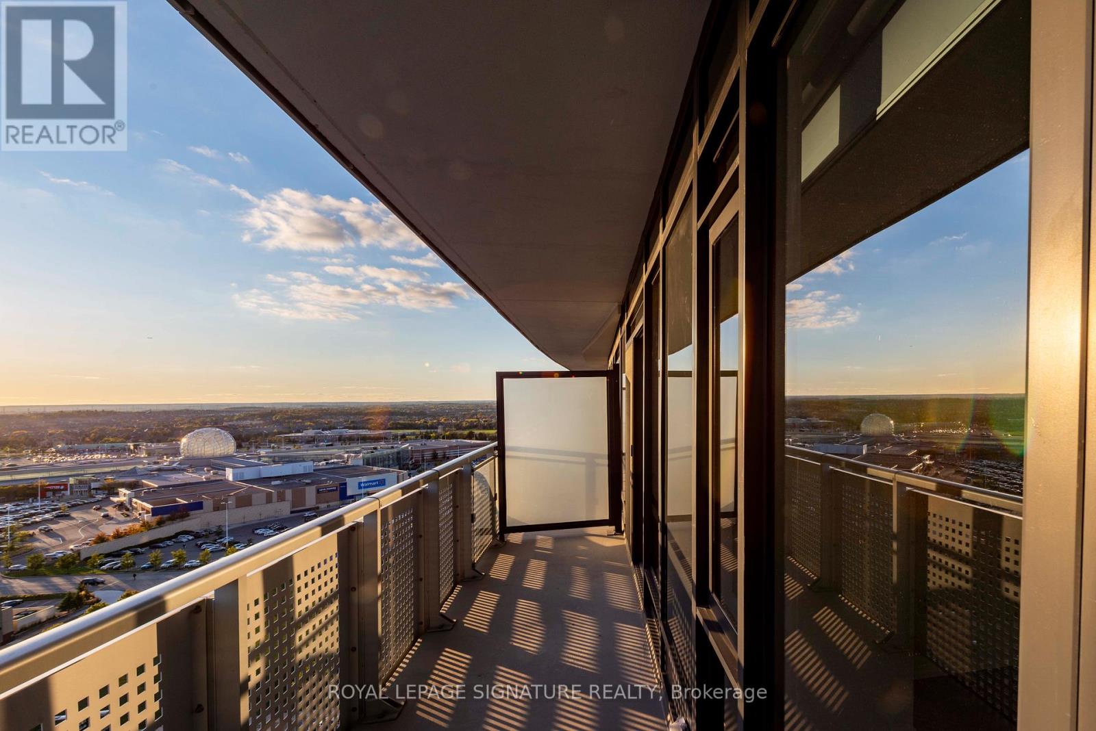 1502 - 2520 Eglinton Avenue W, Mississauga, Ontario  L5M 0Y4 - Photo 12 - W12902184