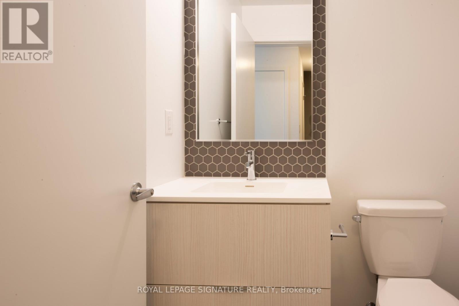 1502 - 2520 Eglinton Avenue W, Mississauga, Ontario  L5M 0Y4 - Photo 9 - W12902184