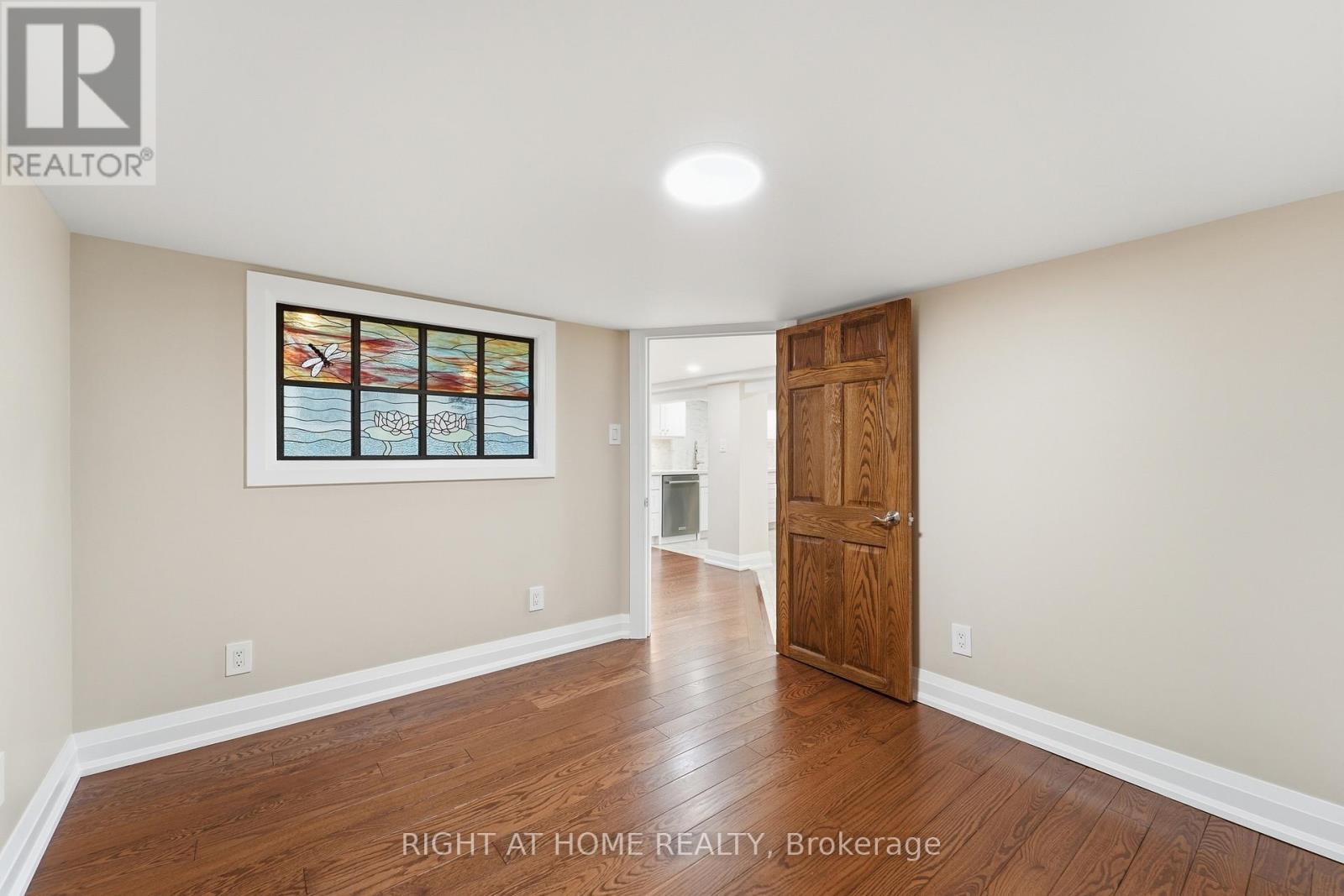 Lower Apt A - 2 Montye Avenue, Toronto, Ontario  M6S 2G9 - Photo 12 - W12902196