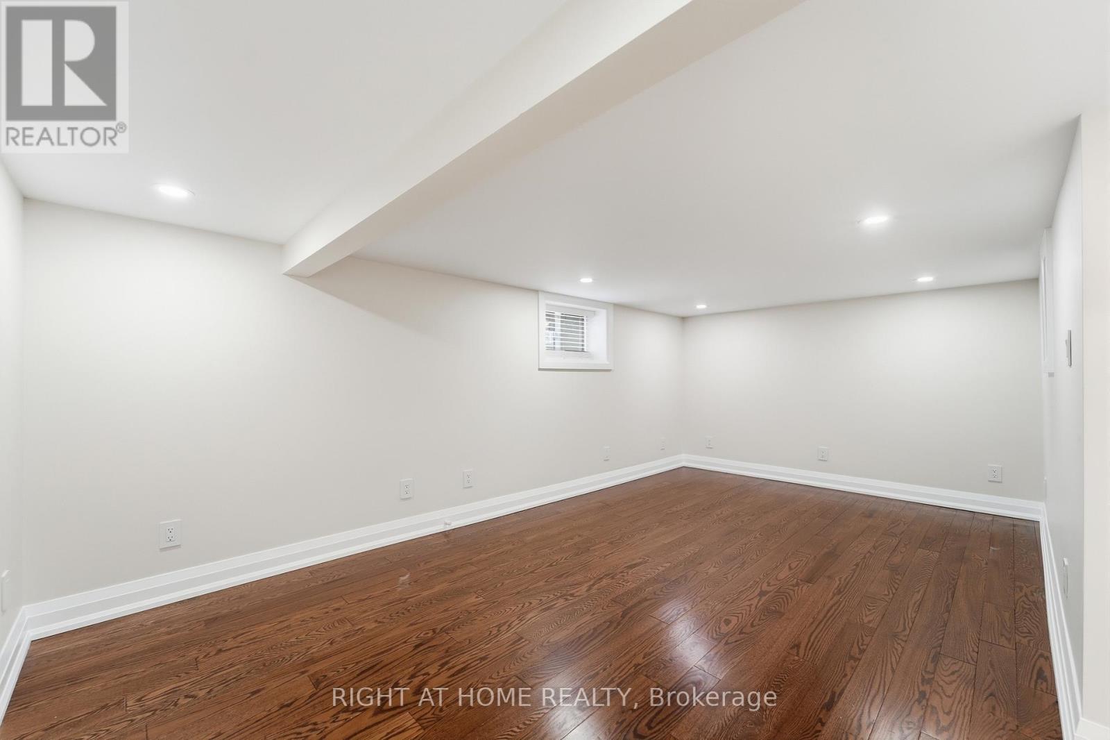 Lower Apt B - 2 Montye Avenue, Toronto, Ontario  M6S 2G9 - Photo 7 - W12902198