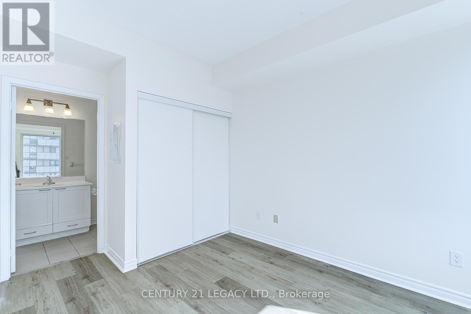 2909 - 385 Prince Of Wales Drive, Mississauga, Ontario  L5B 0C6 - Photo 24 - W12902200