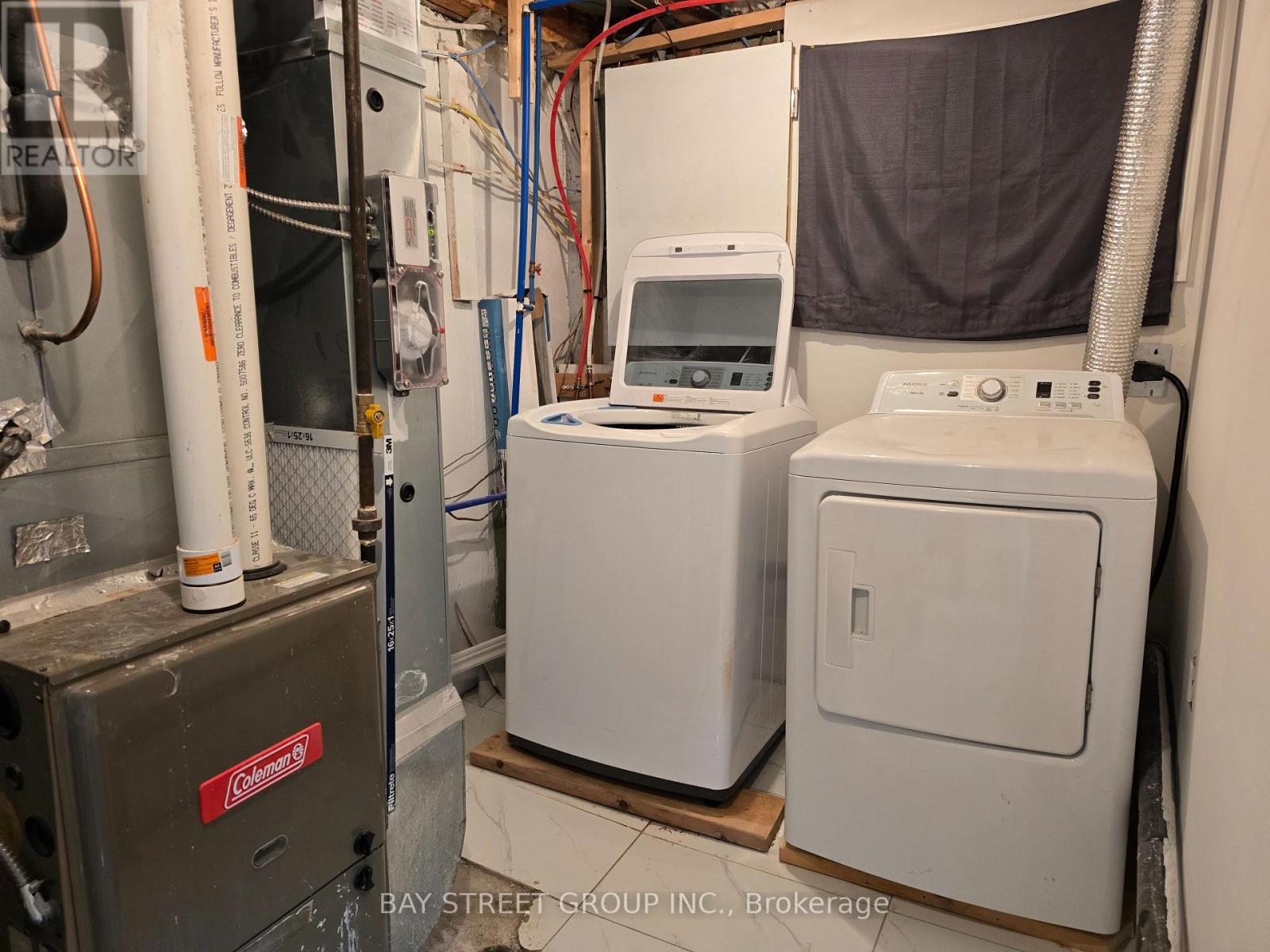 Lower - 366 East 23rd Street, Hamilton, Ontario  L8V 2X6 - Photo 12 - X12902202