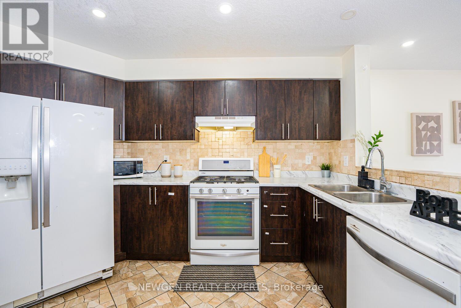 1465 Old Zeller Drive, Kitchener, Ontario  N2A 4M8 - Photo 11 - X12902204