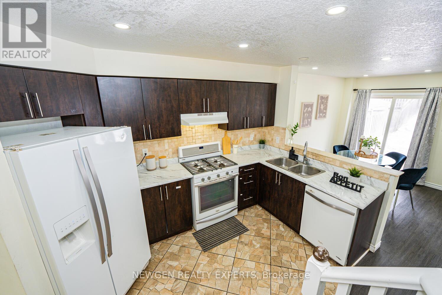 1465 Old Zeller Drive, Kitchener, Ontario  N2A 4M8 - Photo 12 - X12902204