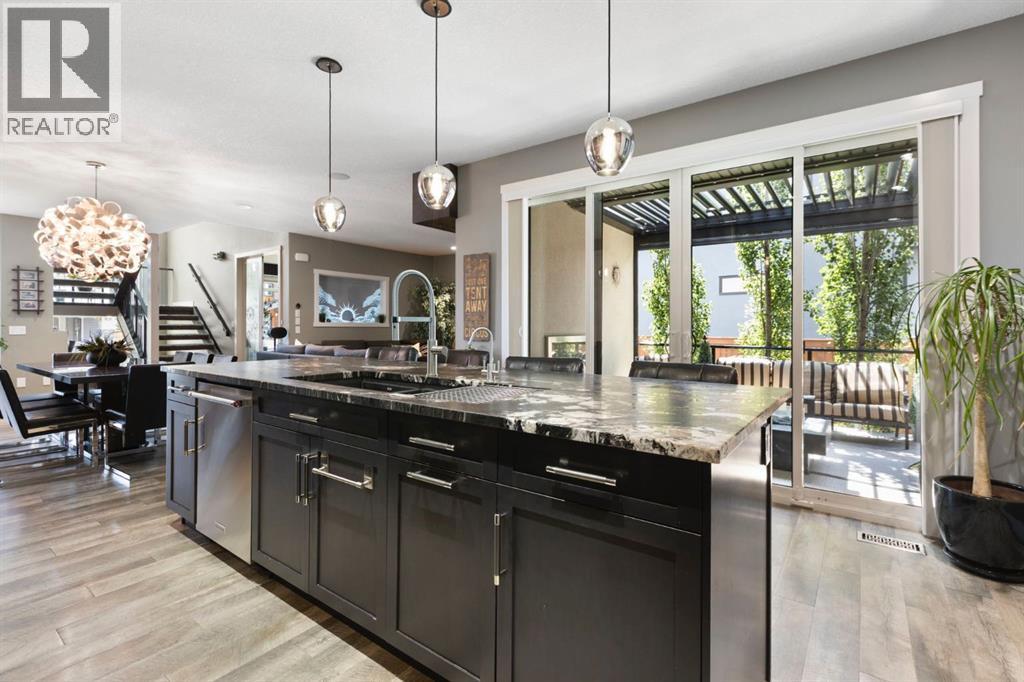 13 Arrowleaf Landing, Rural Rocky View County, Alberta  T3Z 0C5 - Photo 7 - A2287467