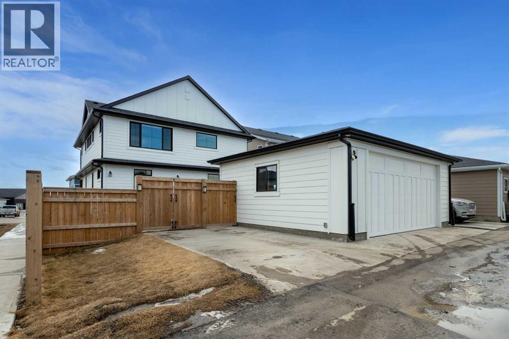 256 Grayling Common, Rural Rocky View County, Alberta  T3Z 0G6 - Photo 50 - A2293552