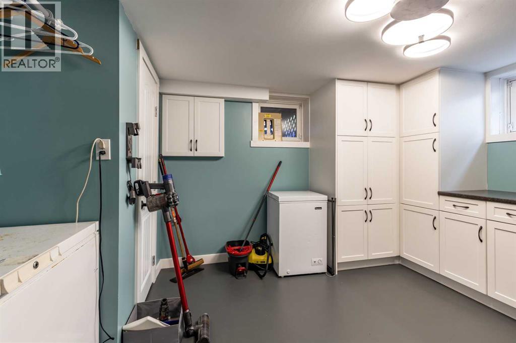 278 8 Street Sw, Medicine Hat, Alberta  T1A 4L7 - Photo 33 - A2293660